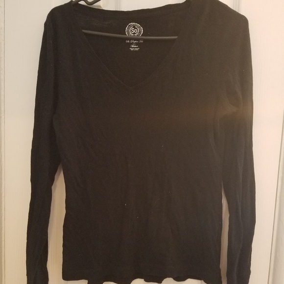 Tops - Black long sleeve shirt
